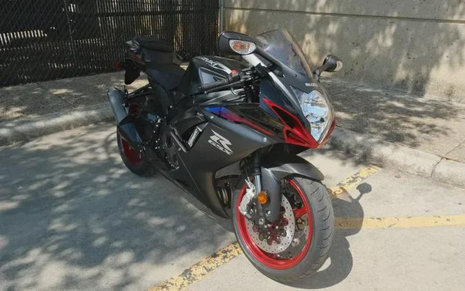 2026 SUZUKI GSX-R600