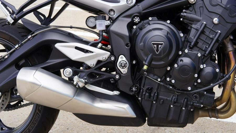 2024 Street Triple 765 R