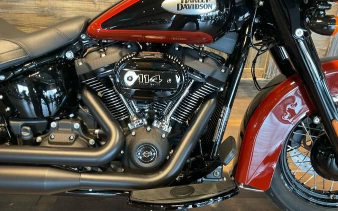 Harley-Davidson® Heritage Classic 2024 FLHCS S21-24 Red Rock / Vivid Black - Black Finish
