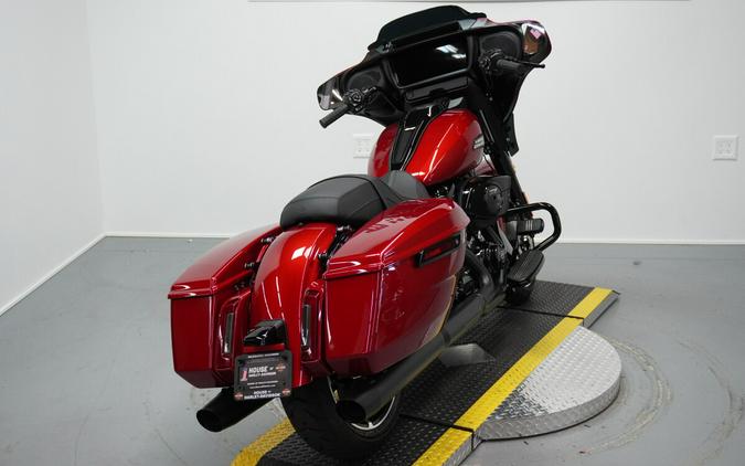 2025 Harley-Davidson® Street Glide® Brilliant Red - Black Finish