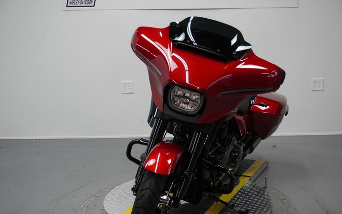 2025 Harley-Davidson® Street Glide® Brilliant Red - Black Finish