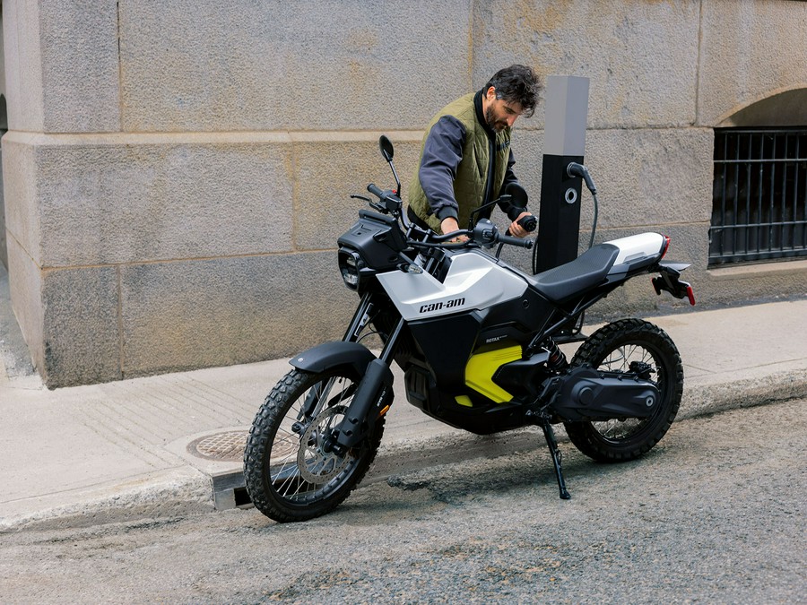 2025 Can-Am Origin Base