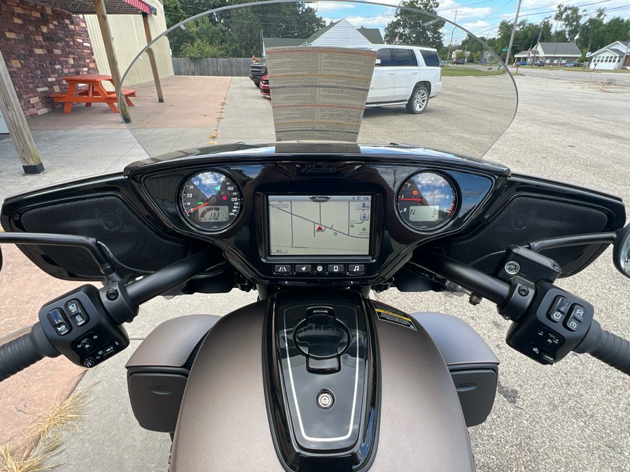 2025 Indian Motorcycle Roadmaster® PowerPlus Dark Horse® with 112