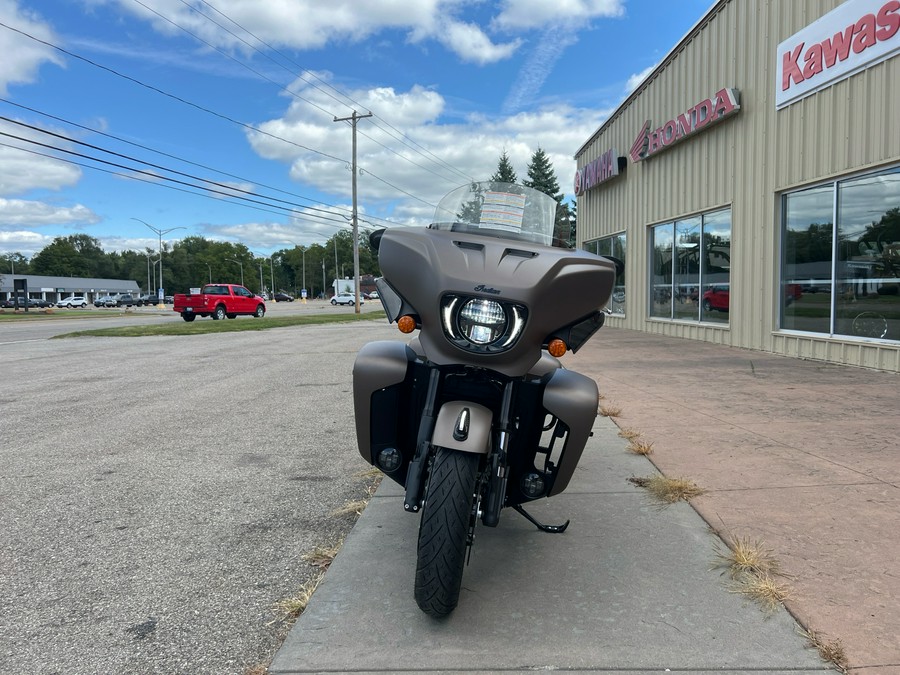 2025 Indian Motorcycle Roadmaster® PowerPlus Dark Horse® with 112