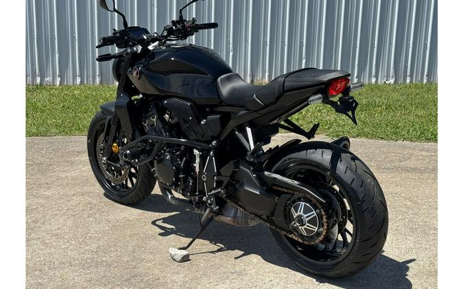 2024 CB1000R BLACK EDITION - Honda