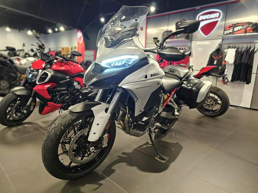 2023 Ducati Multistrada V4S Iceberg White - Alloy Wheels