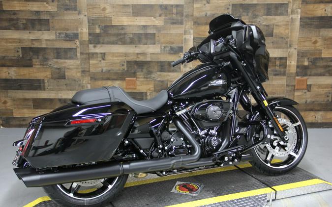 2024 Harley-Davidson Street Glide® Vivid Black - Black Finish