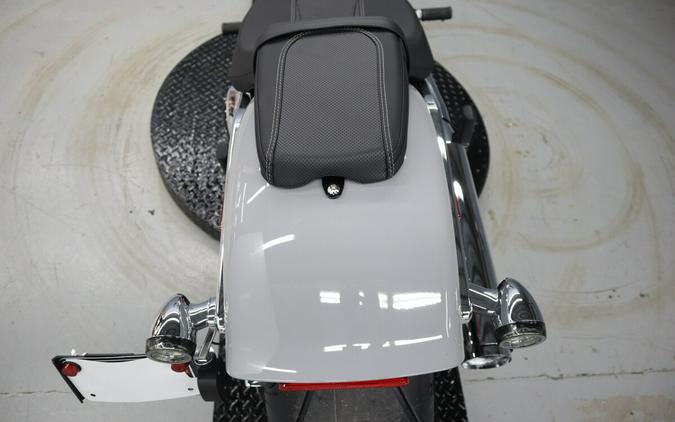 2025 Harley-Davidson Breakout