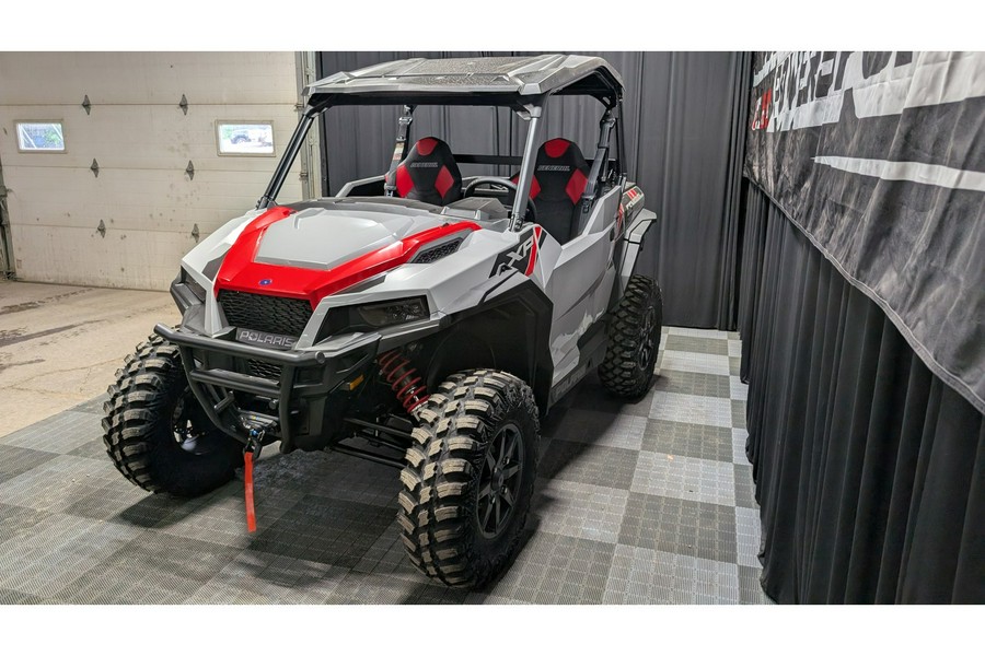 2025 Polaris GENERAL XP 1000 SPORT