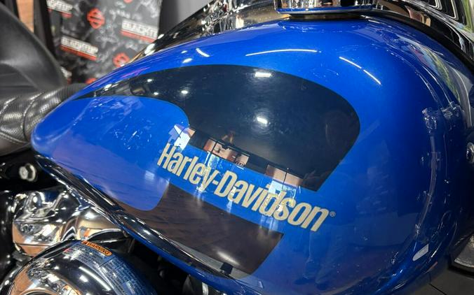 2018 Harley-Davidson® Low Rider® ELECTRIC BLUE