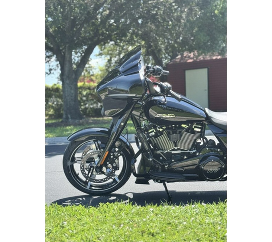 2025 Harley-Davidson FLHX - Street Glide