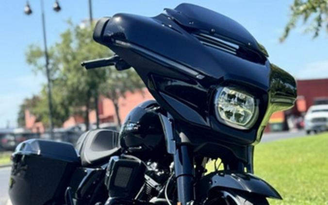 2025 Harley-Davidson FLHX - Street Glide