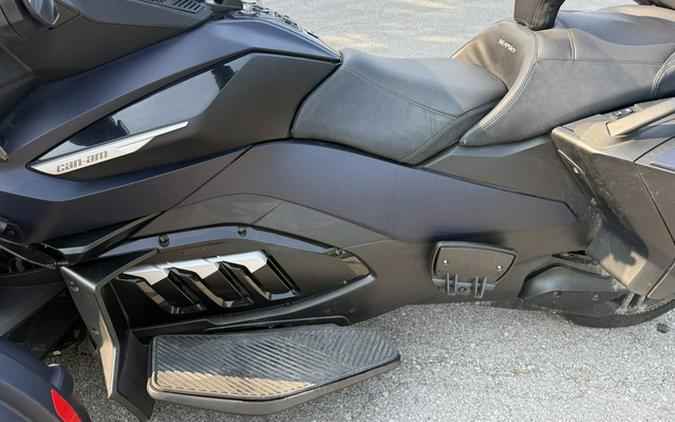 2022 Can-Am Spyder RT Limited Dark Wheels