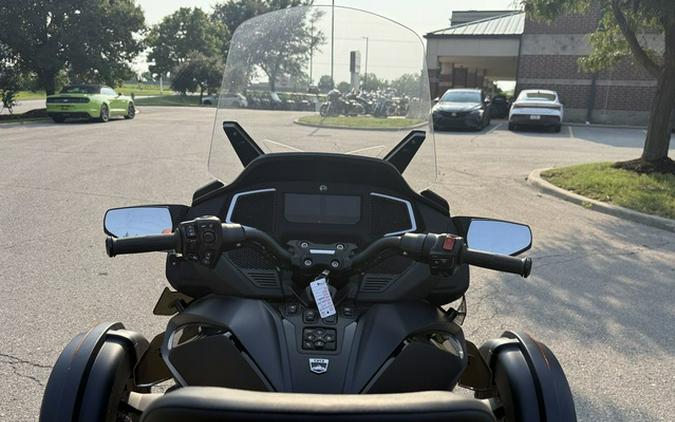 2022 Can-Am Spyder RT Limited Dark Wheels