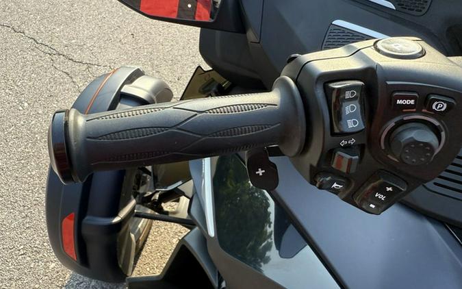 2022 Can-Am Spyder RT Limited Dark Wheels