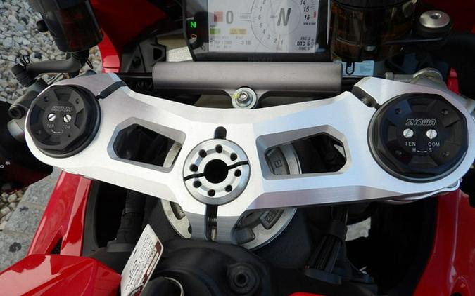 2023 Ducati Panigale V4 Ducati Red