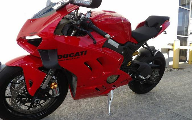 2023 Ducati Panigale V4 Ducati Red