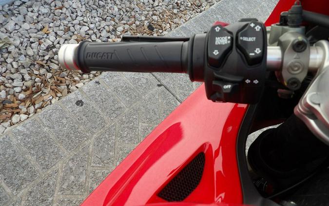 2023 Ducati Panigale V4 Ducati Red