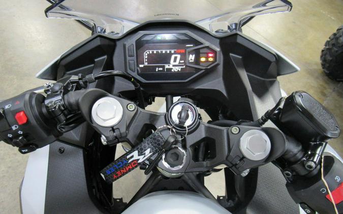 2024 Kawasaki EX500GRFNN
