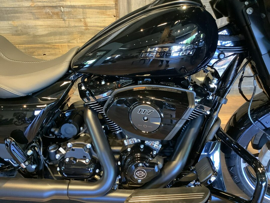 Harley-Davidson Street Glide® 2024 FLHX T17-24 Vivid Black - Black Finish