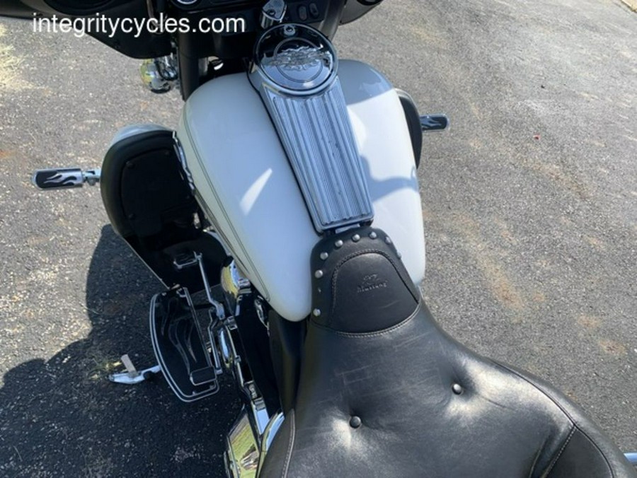 2006 Harley-Davidson® FLHTCUI - Ultra Classic® Electra Glide®