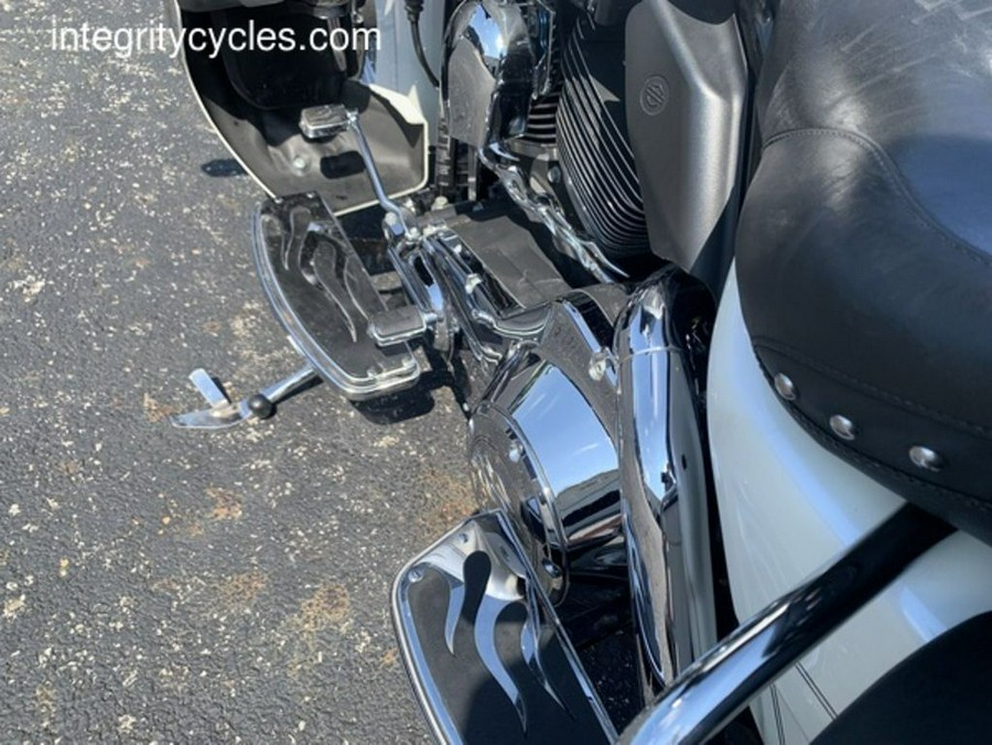 2006 Harley-Davidson® FLHTCUI - Ultra Classic® Electra Glide®