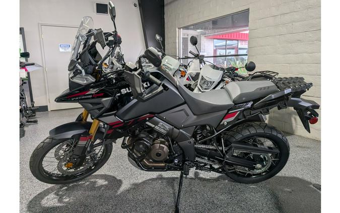 2025 Suzuki V-Strom 1050 DE