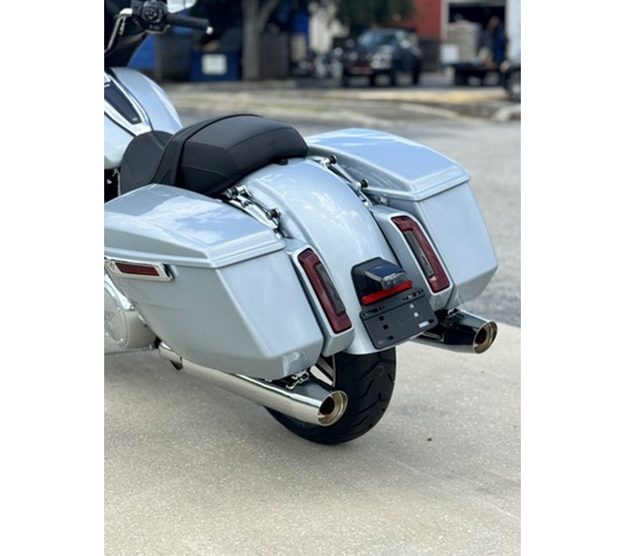2025 Harley-Davidson FLHX - Street Glide