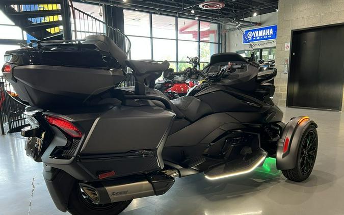 2022 Can-Am® Spyder RT Limited Dark - Carbon Black