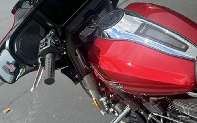 2025 Harley-Davidson FLHX - Street Glide