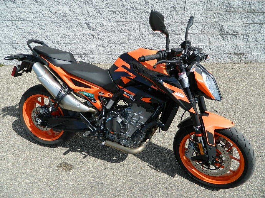 2022 890 Duke GP - KTM