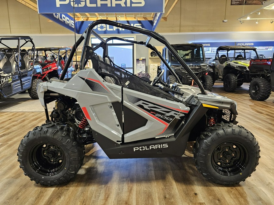 2024 Polaris RZR 200 EFI