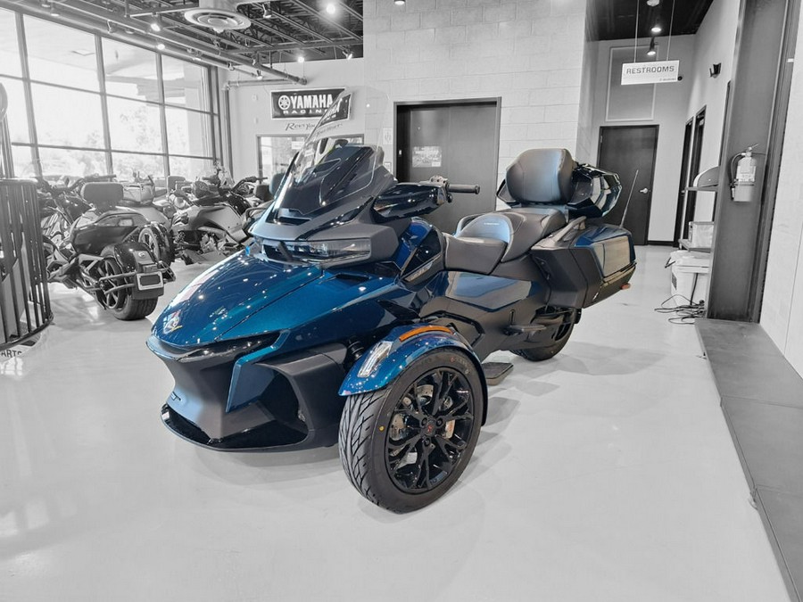 2022 Can-Am® Spyder RT Limited Dark - Petrol Metallic