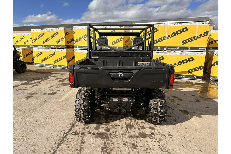 2024 Can-Am Defender MAX HD9