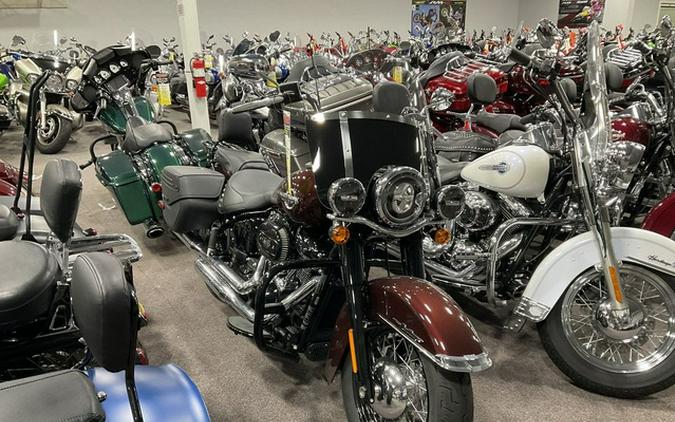 2018 Harley-Davidson FLHCS - Softail Heritage Classic 114