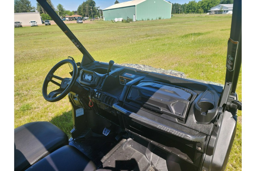 2016 Can-Am DEFENDER DPS HD10