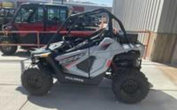 2024 Polaris RZR 200 EFI