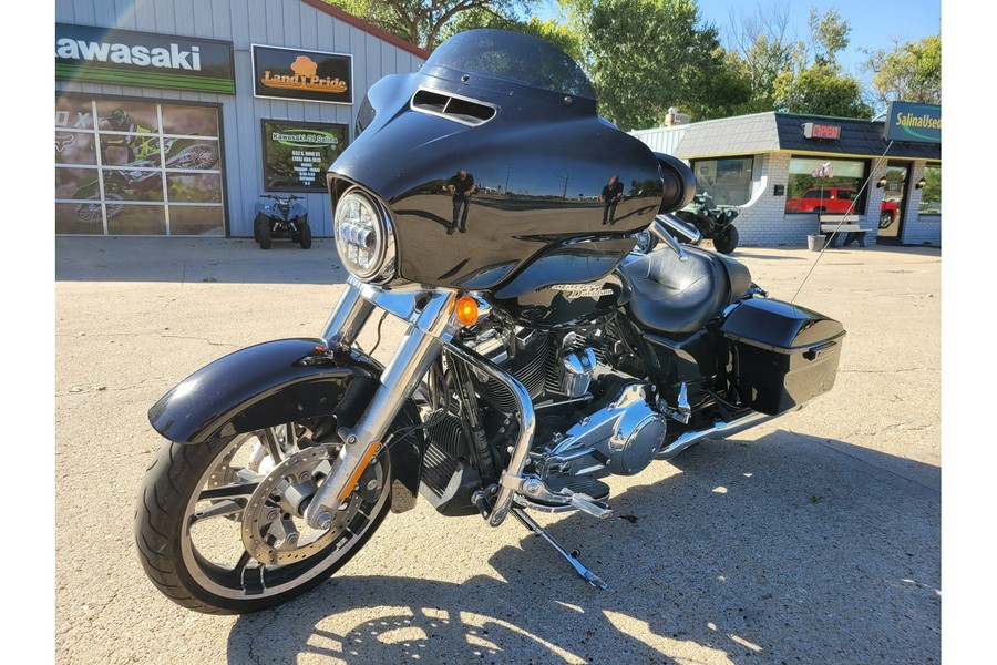 2019 Harley-Davidson® STREET GLIDE