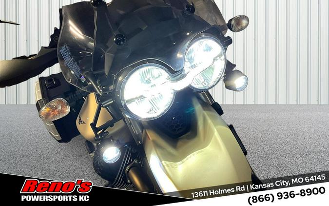 2020 Moto Guzzi V85TT