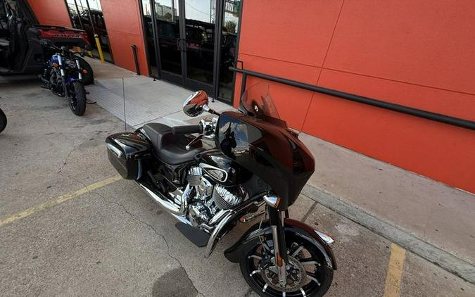 2021 Indian Motorcycle® Chieftain® Limited Thunder Black Pearl