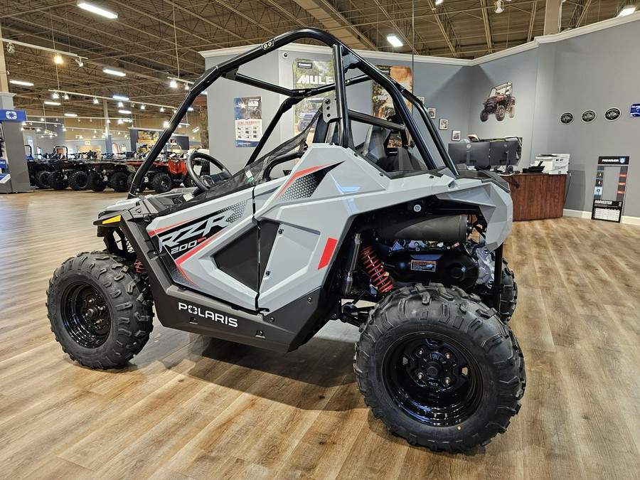 2024 Polaris RZR 200 EFI