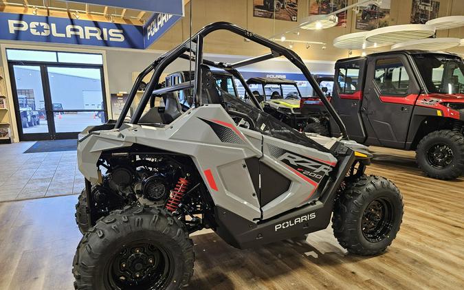 2024 Polaris RZR 200 EFI