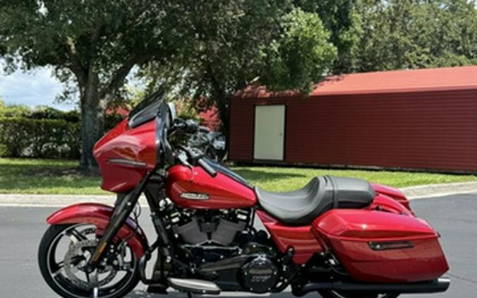 2025 Harley-Davidson FLHX - Street Glide