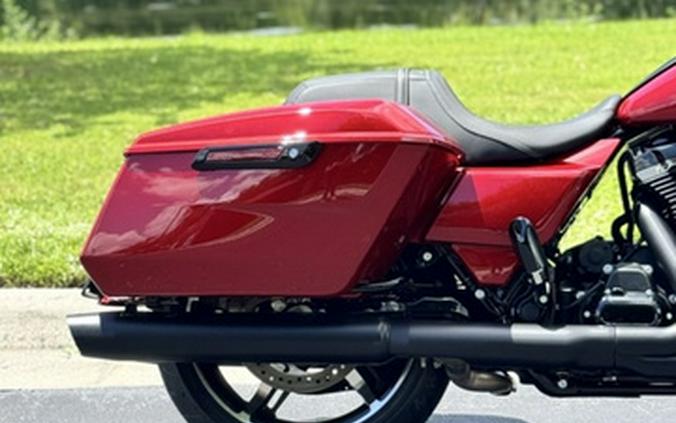 2025 Harley-Davidson FLHX - Street Glide