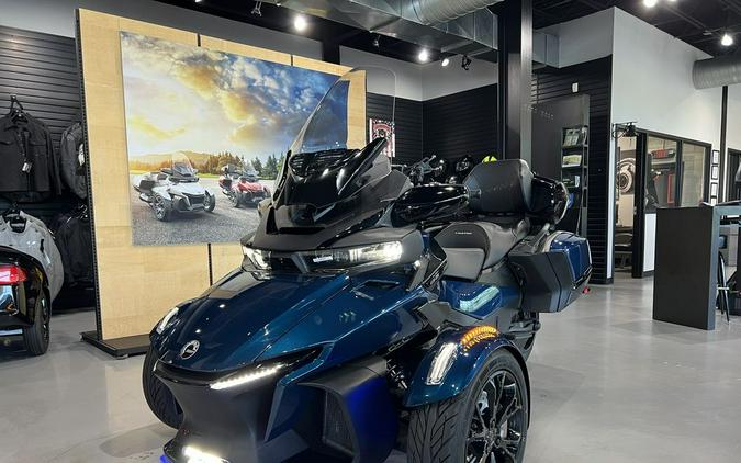 2022 Can-Am® Spyder RT - Petrol Metallic