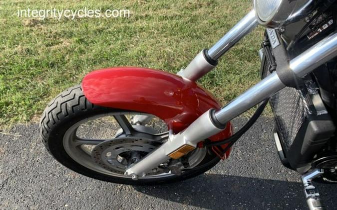 1987 HONDA VF 700 SUPERMAGNA