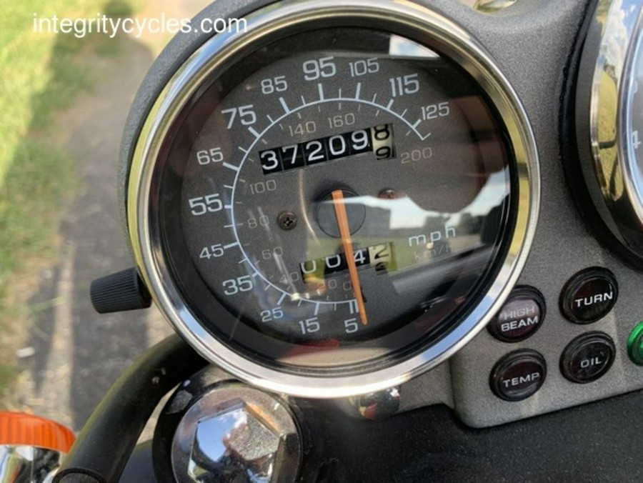 1987 HONDA VF 700 SUPERMAGNA