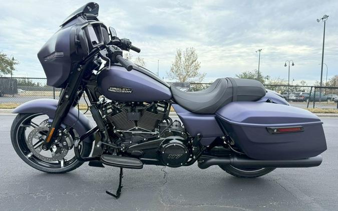 2025 Harley-Davidson FLHX - Street Glide