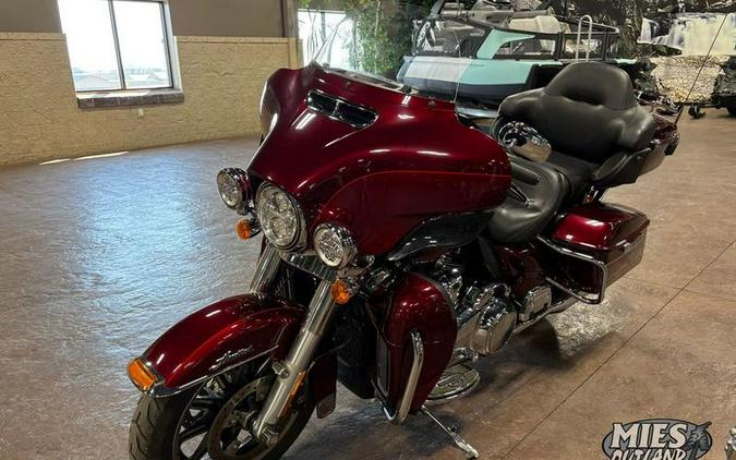 2017 Harley-Davidson® FLHTK - Ultra Limited