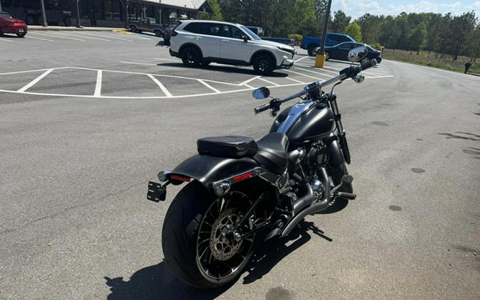 2023 Harley-Davidson Softail Breakout